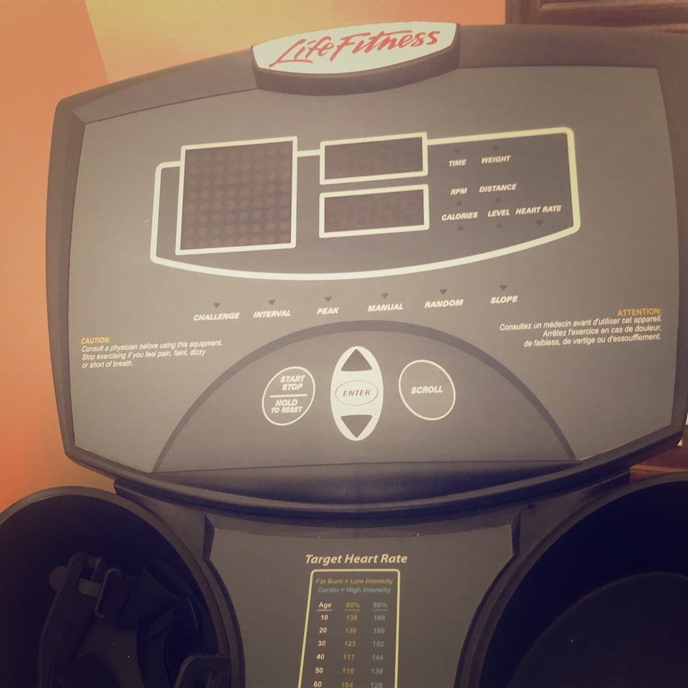 Elliptical x3o life fitness